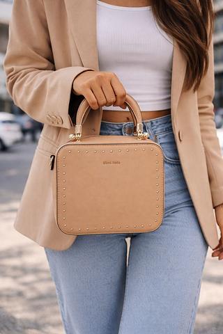 BOLSA ESTOLO BAÚ MISS BELA - MODELO EM COURINO SINTÉTICO.