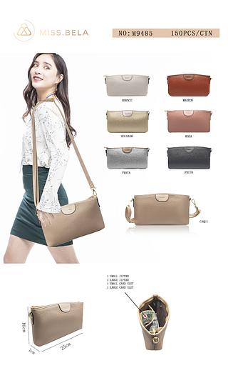 KIT BOLSINHA MISS BELA — MODELO EM COURINO SINTÉTICO C/ ALCA REMOVÍVEL E REGULÁVEL. - KIT C/ 3 PCS - CORES VARIADAS.