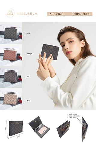 KIT 3 PCS PORTA CARTÃO MISS BELA — MODELO EM COURINO SINTÉTICO. — CORES VARIADAS.