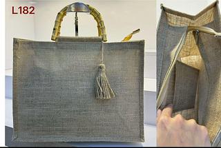 BOLSA DE JUTA COM ALCA DE BAMBU