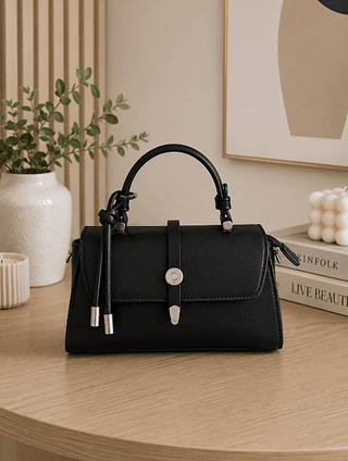 BOLSA FEMININA- So cor preta