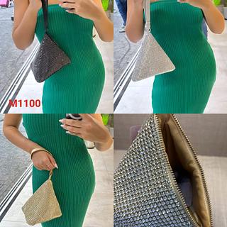 BOLSA DE FESTA EM TRIÂNGULO COM STRASS MAIOR