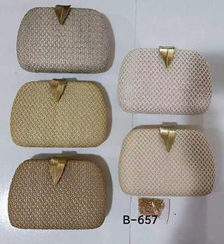 CLUTCH DETALHE FOLHA